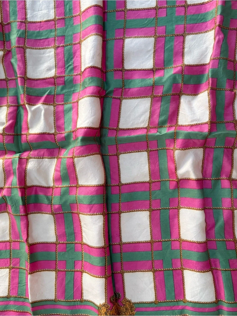 N/A vibrant pink
